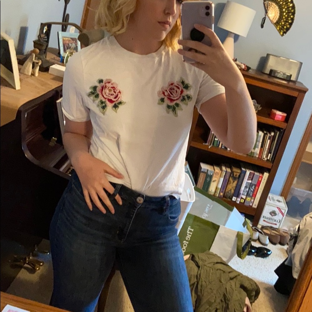 White tee with flowers